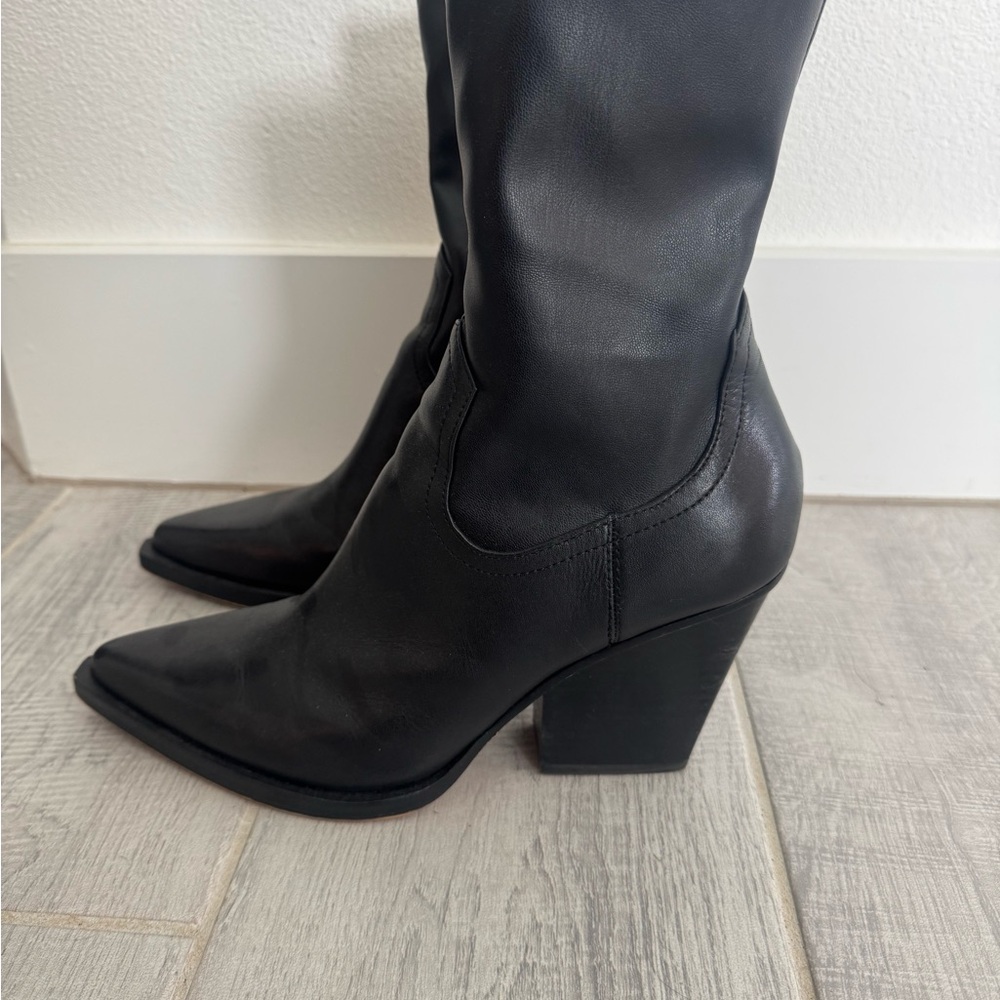 Black Heeled Boots with Chunky Heel and Pointed Toe